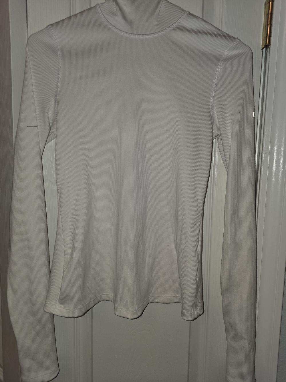 ALO Yoga White Ribbed Long-Sleeve Turtleneck Top